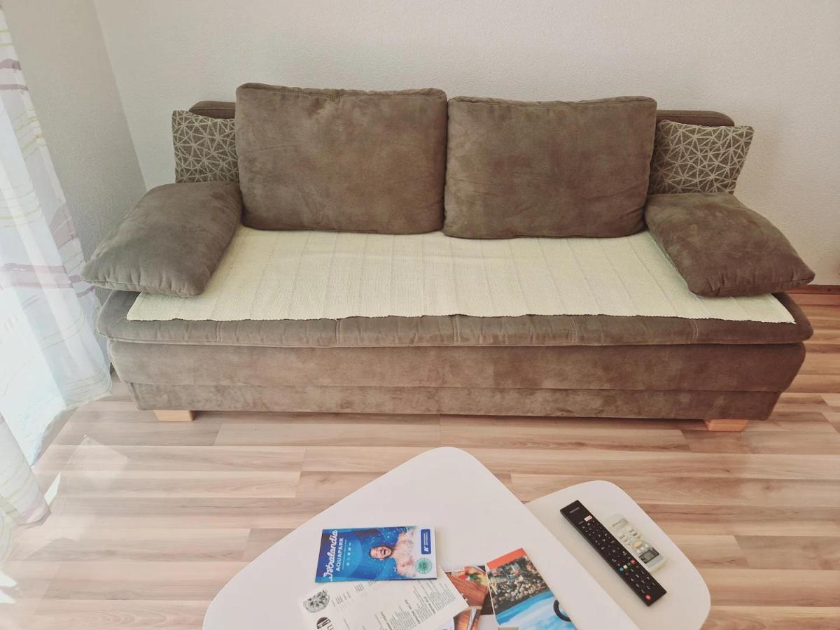 Apartments In Rijeka, Free Parking And Large Terrace, 15Min Drive From The Beach Exterior photo
