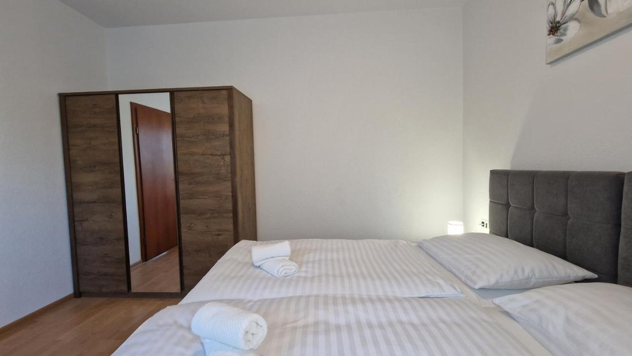 Apartments In Rijeka, Free Parking And Large Terrace, 15Min Drive From The Beach Exterior photo